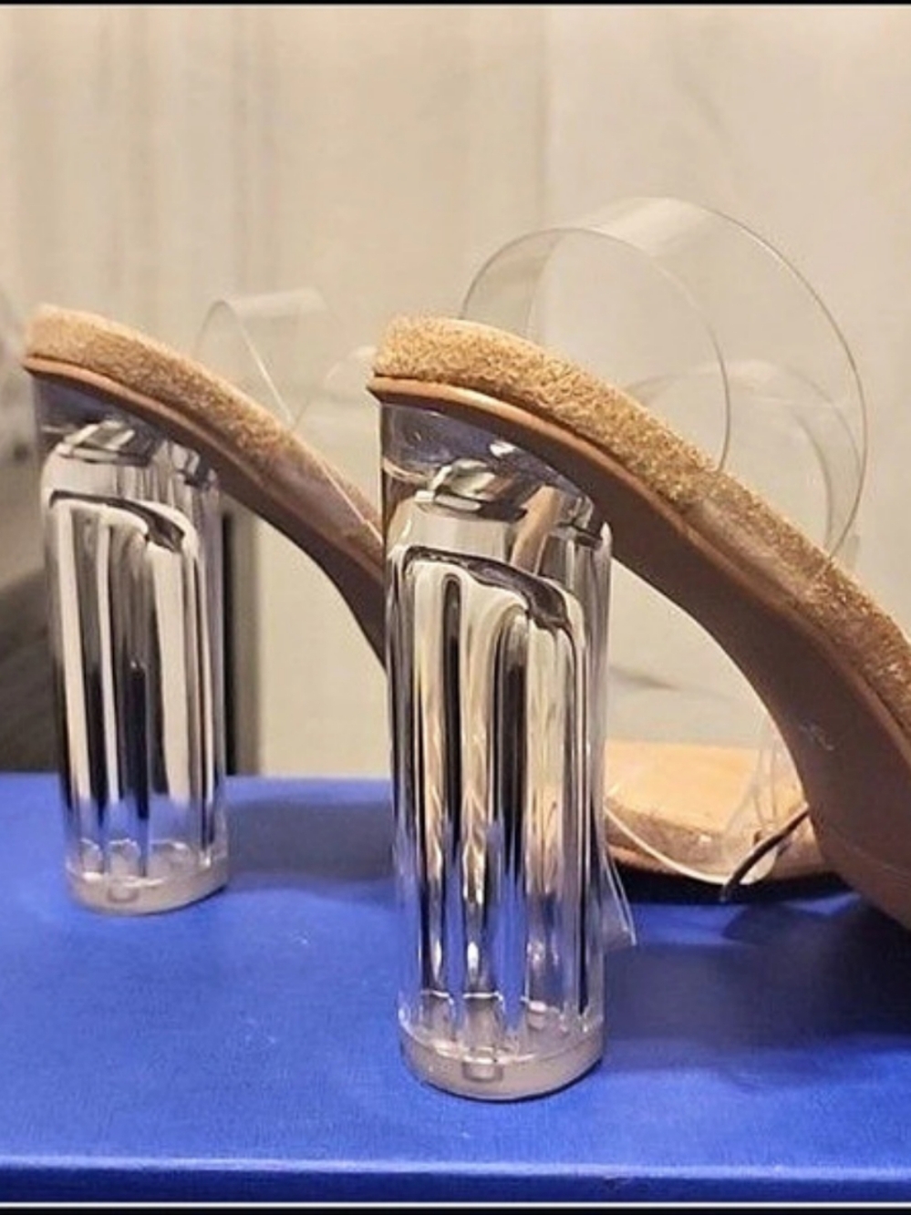 Aou Clear Platform Heels in Yellow - Picture 5 of 6